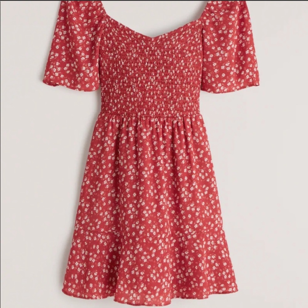 Red & White Floral Flutter Sleeve Dress